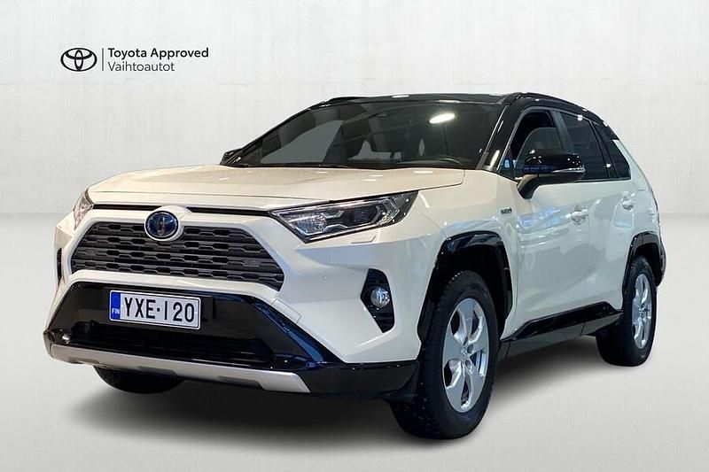 2qj Käytetty 2020 Toyota RAV4 Hybrid Plus Katumaasturi | 33 890 € (Perustarjous) - Kuva 1/4