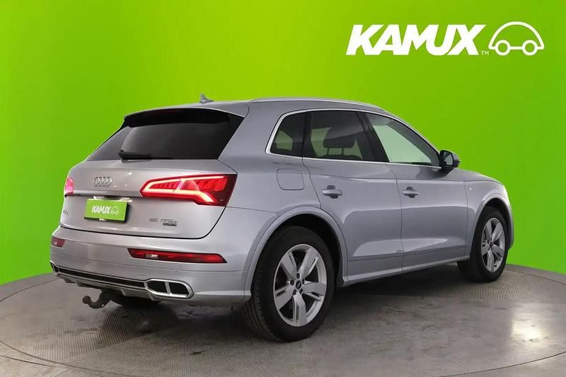 Käytetty Audi Q5 S-Line 367 HP (269 kW) 2020 Hopea / harmaa Katumaasturi