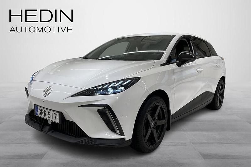 Valkoinen Uusi 2025 MG MG4 EV Luxury Viistoperä | 32 900 € (Perustarjous) - Kuva 1/4