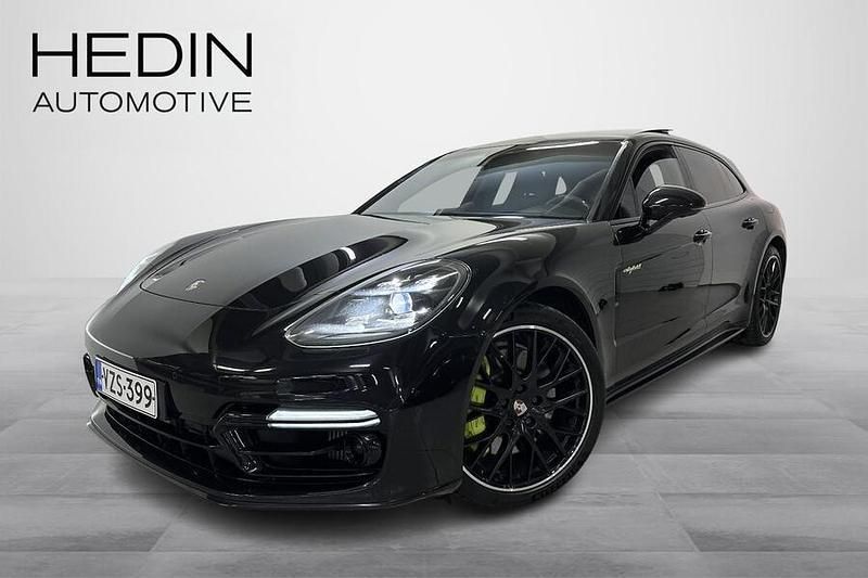 Musta Käytetty 2018 Porsche Panamera 4 Sport Turismo Sedan | 51 900 € (Hyvä tarjous) - Kuva 1/3