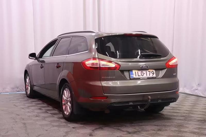 Käytetty Ford Mondeo 160 HP (117 kW) 2014 Farmari