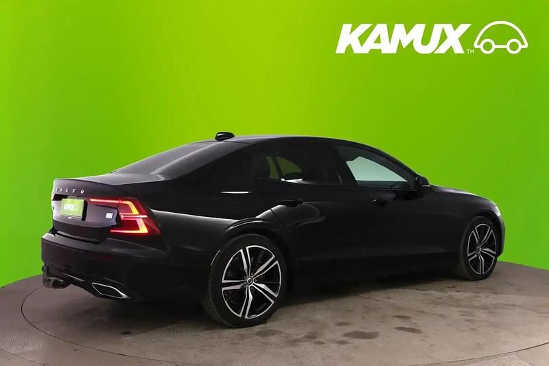 Käytetty Volvo S60 Business Edition 392 HP (288 kW) 2022 Musta Sedan