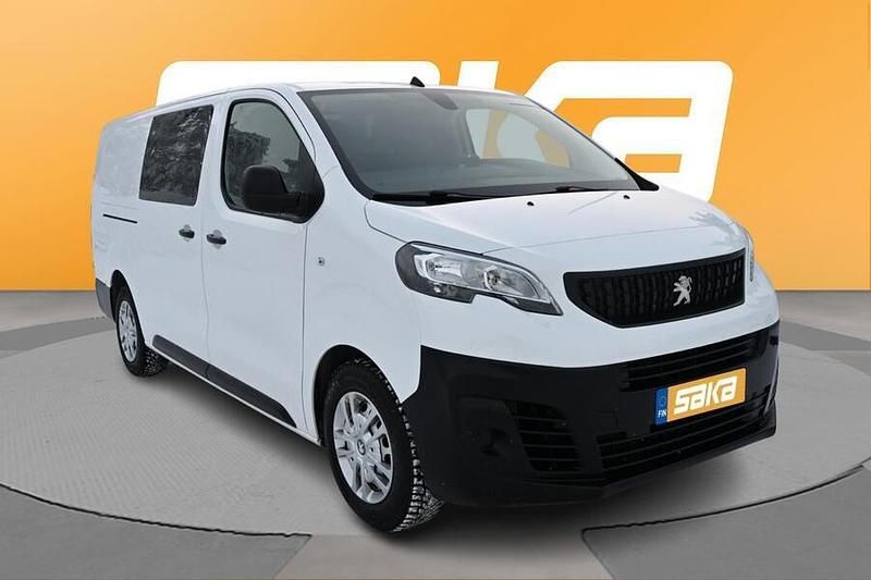 Käytetty Peugeot Expert 144 HP (105 kW) 2022 Van
