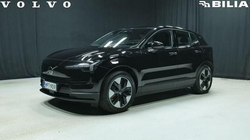 Käytetty Volvo EX30 Core 200 kW (272 HP) 2024 Musta Katumaasturi