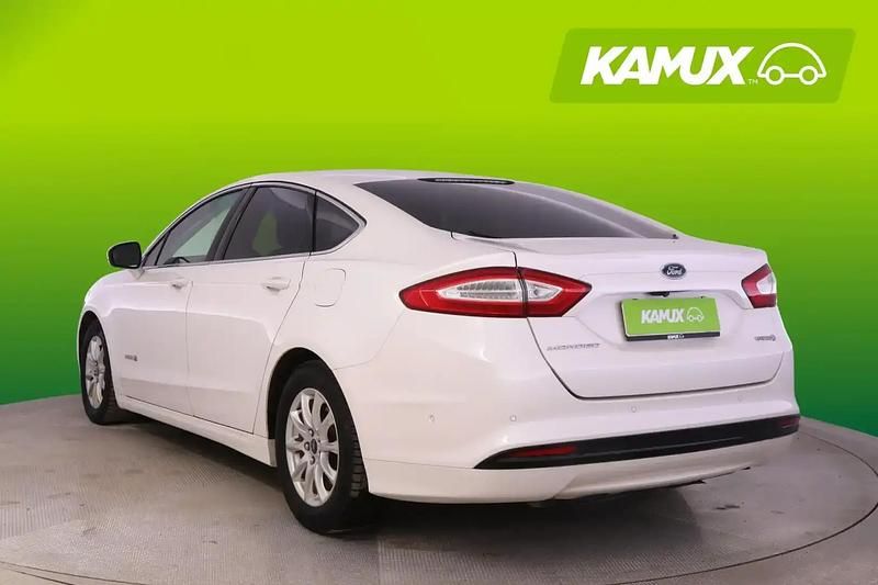 Käytetty Ford Mondeo Business Edition 140 HP (102 kW) 2015 Valkoinen Sedan