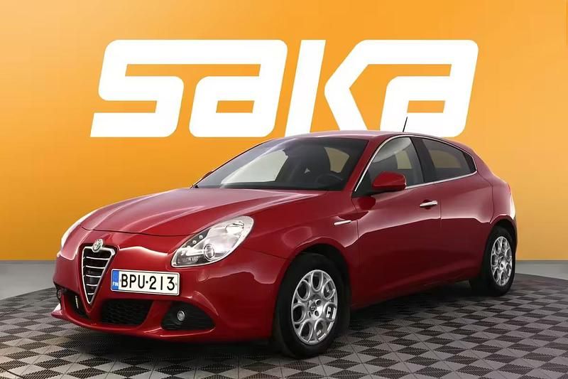 Käytetty Alfa Romeo Giulietta Edizione Speciale 170 HP (125 kW) 2012 Viistoperä