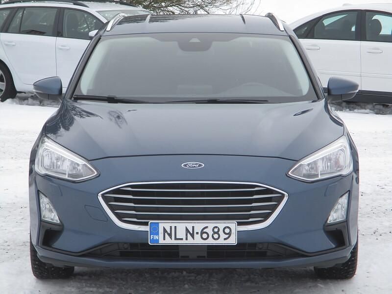 Käytetty Ford Focus Trend 125 HP (91 kW) 2019 Sininen Farmari