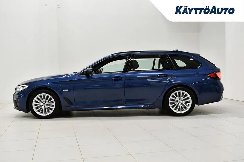 Käytetty BMW 530e M Sport 292 HP (214 kW) 2025 Sininen Farmari