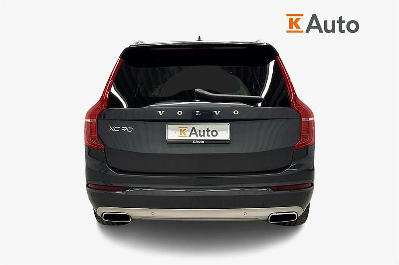 Käytetty Volvo XC90 Momentum 232 HP (170 kW) 2020 Harmaa Katumaasturi