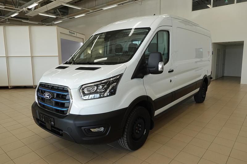 Uusi 2025 Ford E-Transit Trend Van | 72 570 € - Kuva 1/3