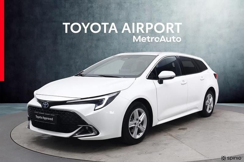 Käytetty Toyota Corolla Edition 140 HP (102 kW) 2023 Valkoinen Farmari