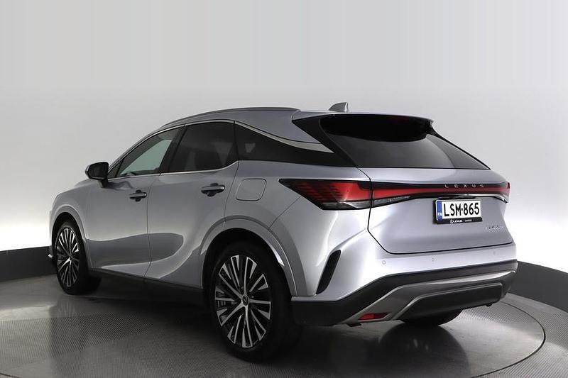Käytetty Lexus RX450h+ Executive Line 306 HP (225 kW) 2023 Hopea Katumaasturi