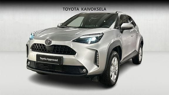 Käytetty Toyota Yaris Cross Edition 116 HP (85 kW) 2025 Hopea Katumaasturi