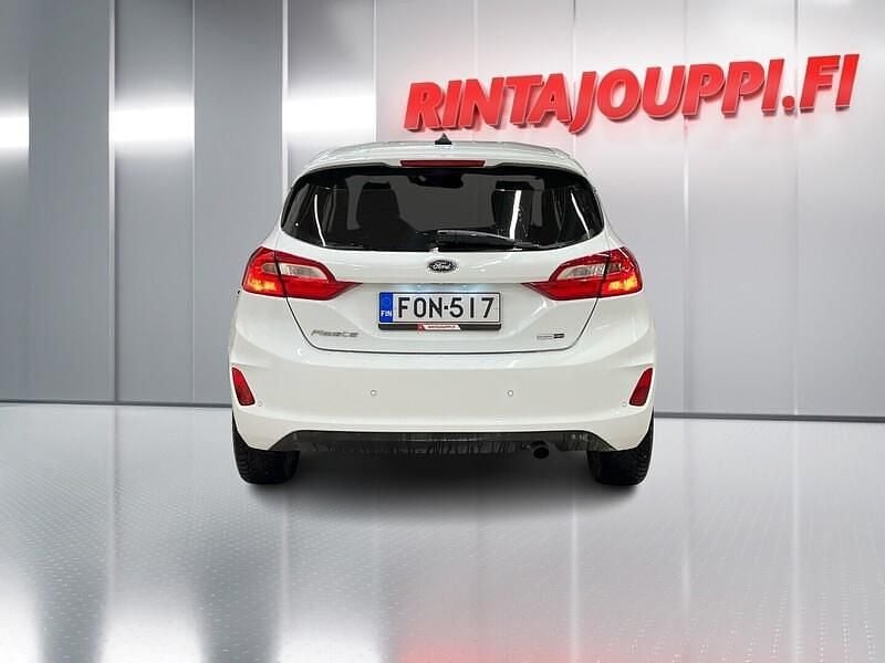 Käytetty Ford Fiesta Trend 125 HP (91 kW) 2021 Van