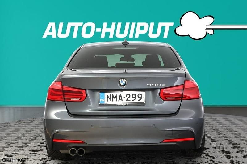 Käytetty BMW 330e Exclusive 252 HP (185 kW) 2017 Sedan