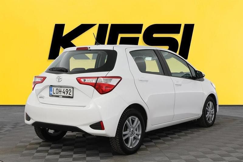 Käytetty Toyota Yaris Active 112 HP (82 kW) 2017 Viistoperä