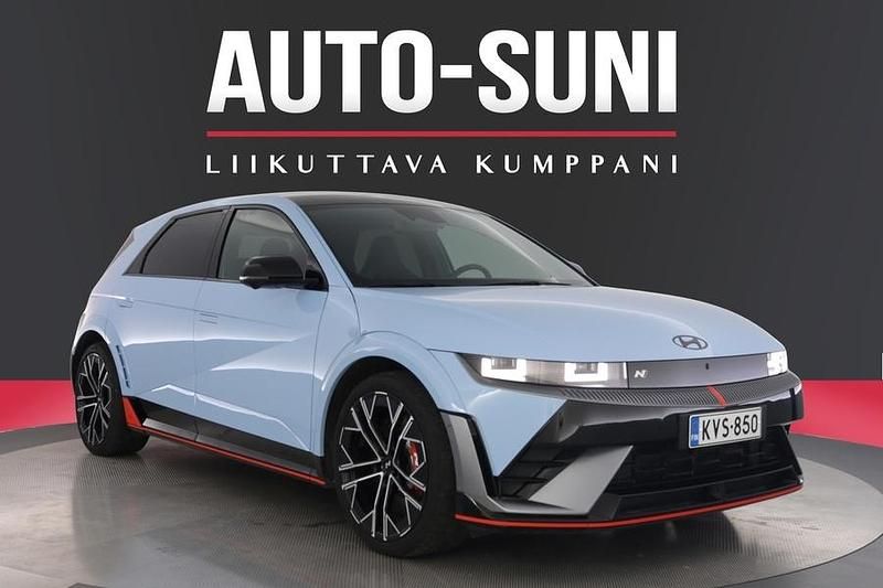 Sininen Käytetty 2025 Hyundai Ioniq 5 Katumaasturi | 69 900 € - Kuva 1/3