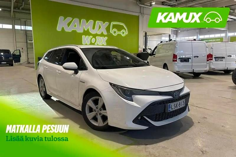 Käytetty Toyota Corolla Style 152 HP (111 kW) 2021 Valkoinen Farmari