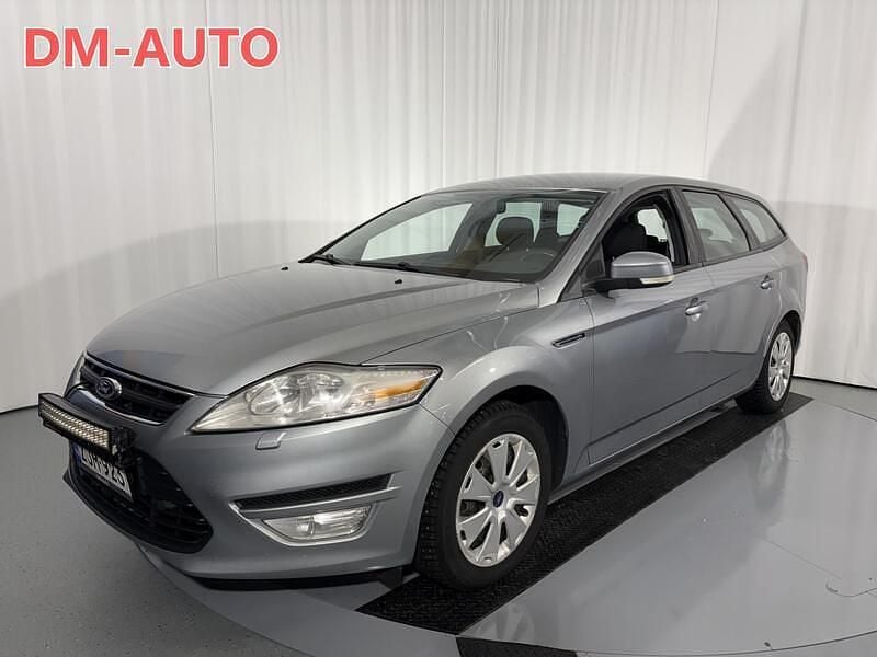 Käytetty Ford Mondeo 120 HP (88 kW) 2012 Harmaa Farmari