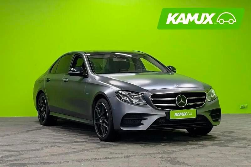 Hopea / harmaa Käytetty 2017 Mercedes E350 AMG line Sedan | 22 690 € (Perustarjous) - Kuva 1/4