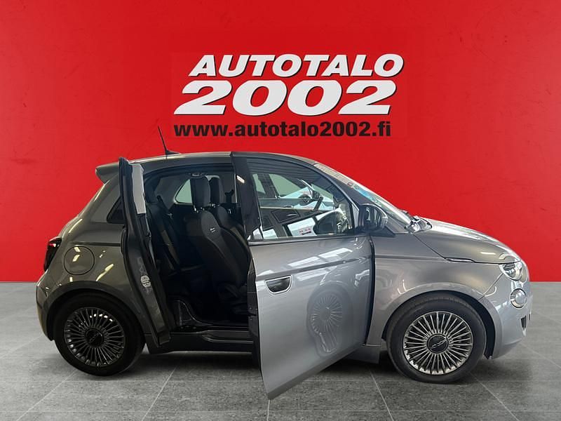 Harmaa Käytetty 2021 Fiat 500e Icon Viistoperä | 16 390 € (Perustarjous) - Kuva 1/4