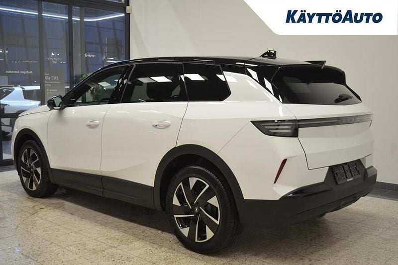 Uusi Opel Grandland X 136 HP (100 kW) 2025 Jade white Katumaasturi