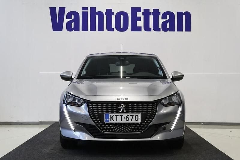 Käytetty Peugeot 208 Allure 101 HP (74 kW) 2020 Harmaa Viistoperä