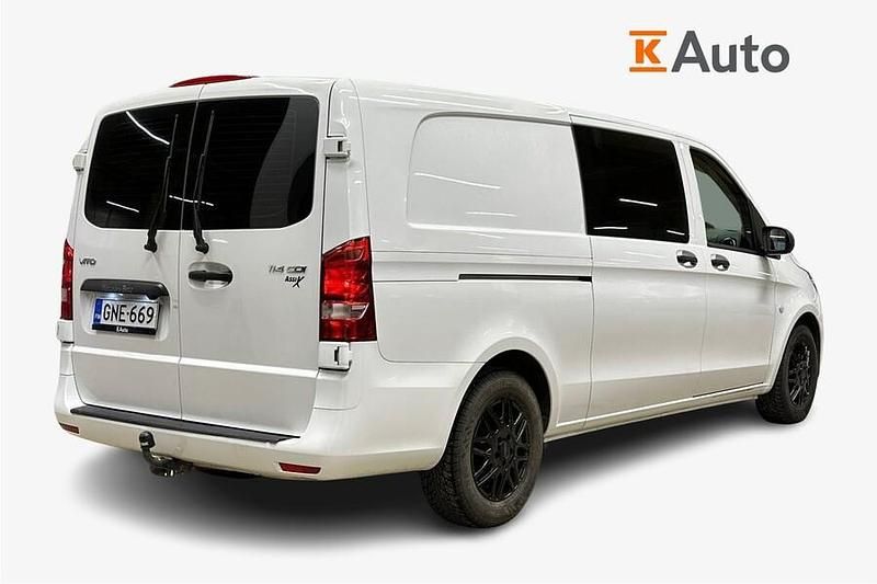 Käytetty Mercedes Vito 136 HP (100 kW) 2019 Van