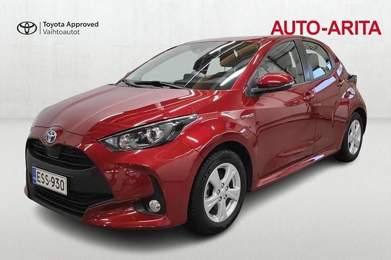 Punainen Käytetty 2021 Toyota Yaris Hybrid Active Viistoperä | 20 900 € (Perustarjous) - Kuva 1/4