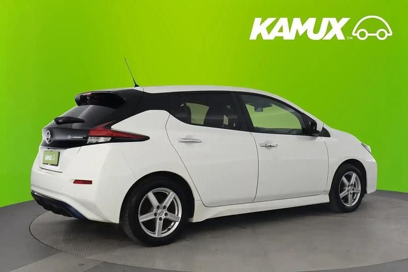 Käytetty Nissan Leaf Acenta 160 kW (218 HP) 2020 Valkoinen Viistoperä