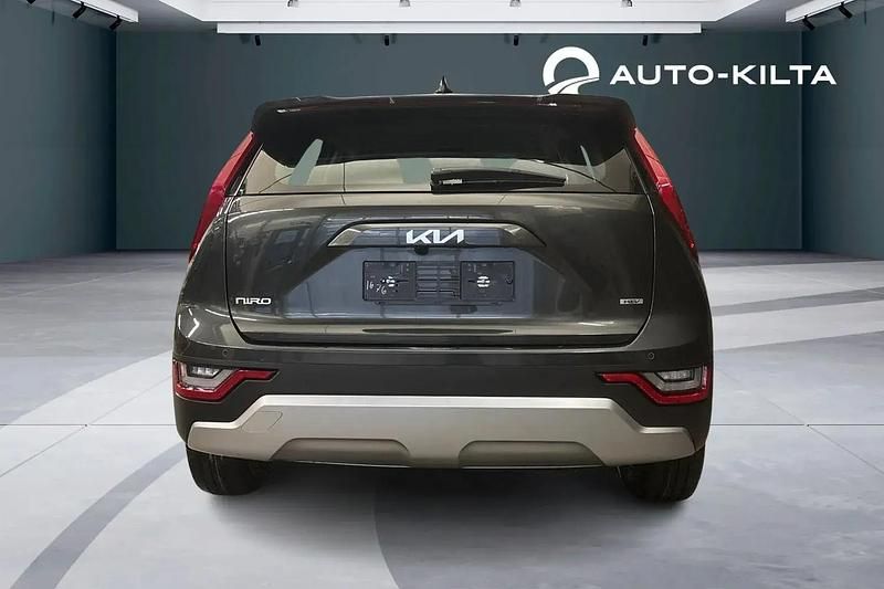 Uusi Kia Niro LX 2026 Met. harmaa Katumaasturi