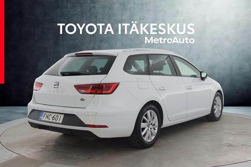 Käytetty Seat Leon ST Business 150 HP (110 kW) 2018 Valkoinen Farmari
