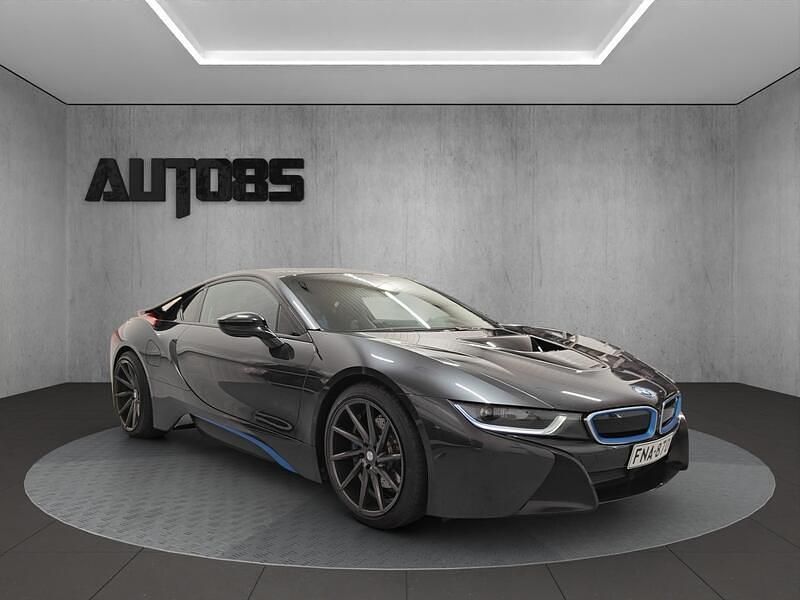 Käytetty BMW i8 Exclusive 314 HP (230 kW) 2014 Harmaa Coupe - kaksiovinen