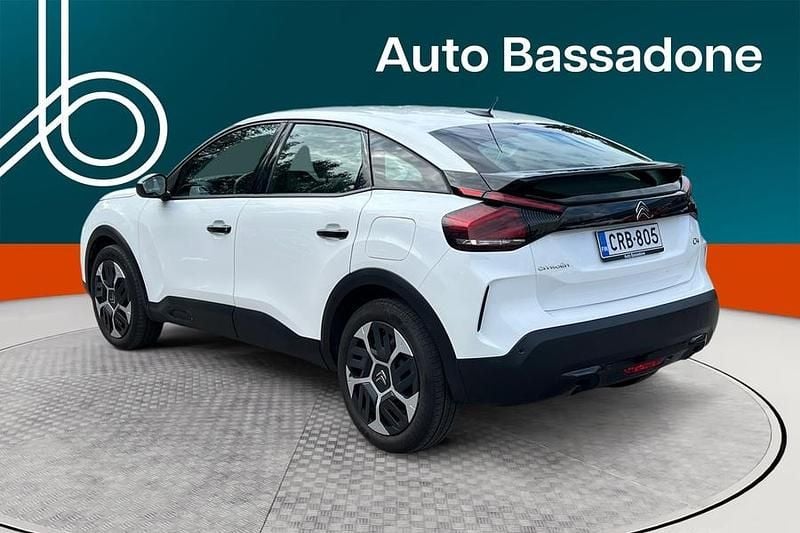 Käytetty Citroën C4 Feel 131 HP (96 kW) 2022 Viistoperä