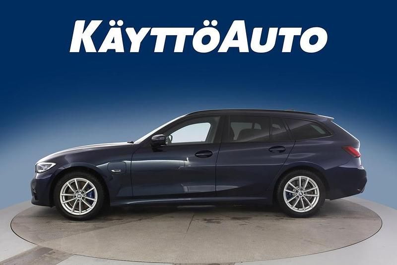Käytetty BMW 330e M Sport 292 HP (214 kW) 2021 Sininen Farmari