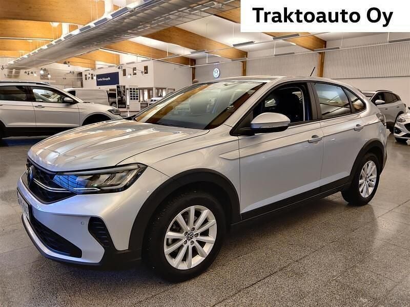 Käytetty VW Taigo Comfortline 95 HP (69 kW) 2023 Harmaa Katumaasturi