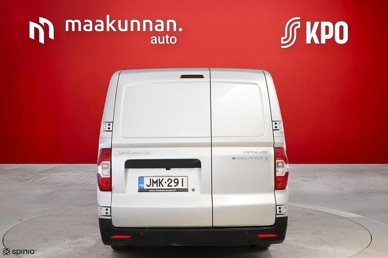 Käytetty Maxus eDeliver 3 89 kW (122 HP) 2022 Hopea Van