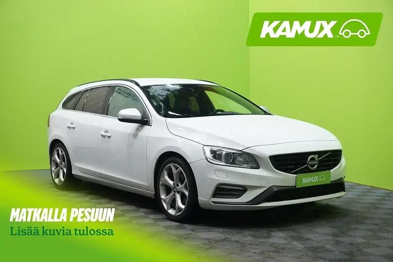 Valkoinen Käytetty 2017 Volvo V60 Business Edition Farmari | 13 900 € (Perustarjous) - Kuva 1/4