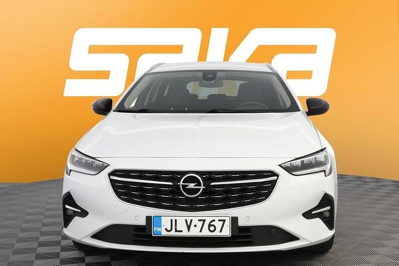 Käytetty Opel Insignia Innovation 122 HP (89 kW) 2021 Farmari