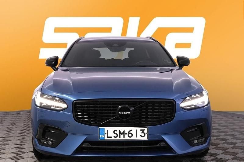 Käytetty Volvo V90 R-Design 150 HP (110 kW) 2020 Farmari
