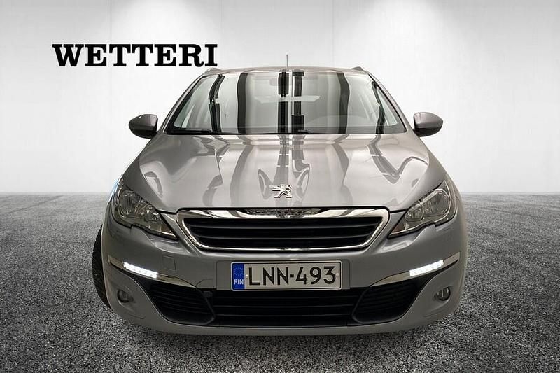 Käytetty Peugeot 308 SW Active 131 HP (96 kW) 2016 Harmaa Farmari