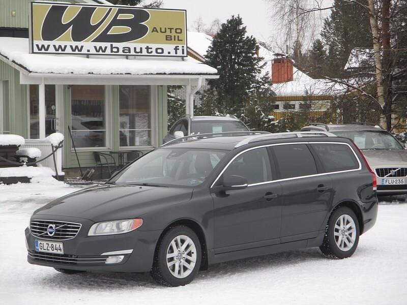 Käytetty Volvo V70 Summum 181 HP (133 kW) 2014 Harmaa Farmari