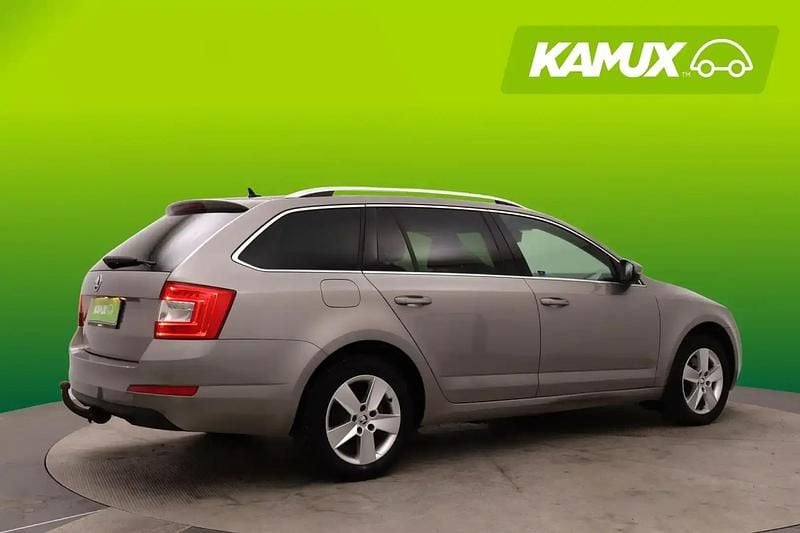 Käytetty Skoda Octavia Style 184 HP (135 kW) 2016 Ruskea Viistoperä