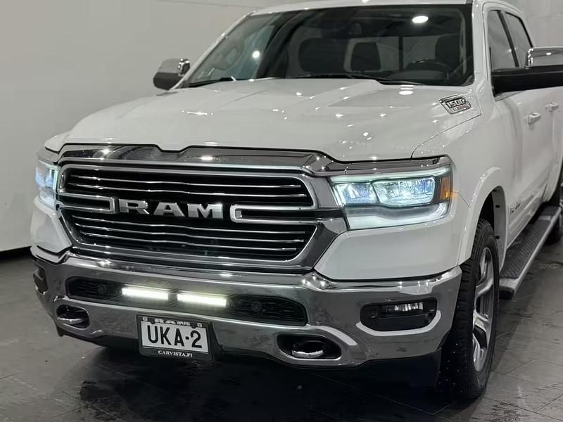 Käytetty Dodge Ram 264 HP (194 kW) 2020 Valkoinen Nouto