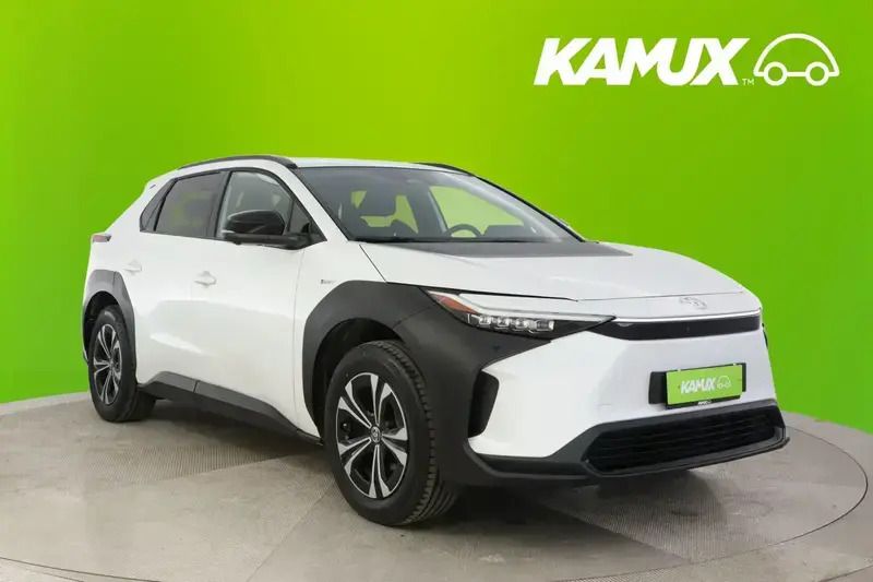 Valkoinen Käytetty 2024 Toyota bZ4X Active Katumaasturi | 33 790 € (Supertarjous) - Kuva 1/4
