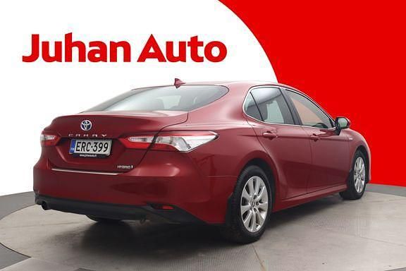 Käytetty Toyota Camry 218 HP (160 kW) 2019 Punainen Sedan