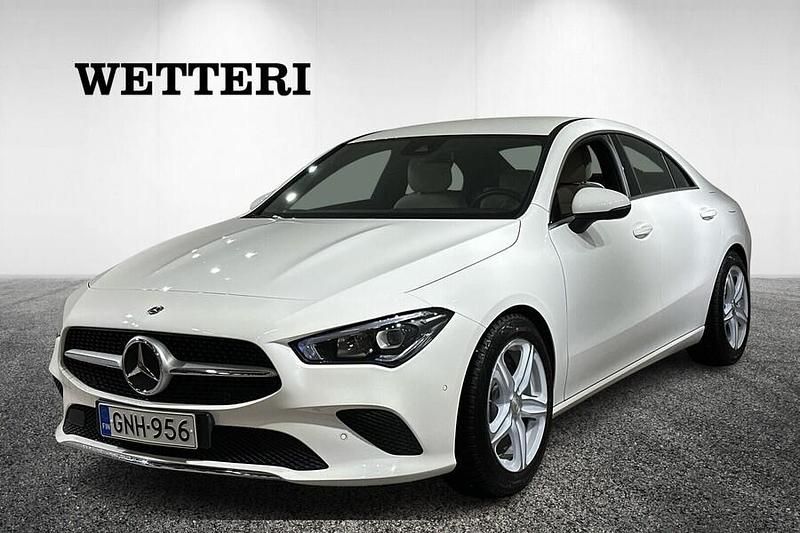 Käytetty Mercedes A180 Business 136 HP (100 kW) 2019 Valkoinen Coupe - kaksiovinen