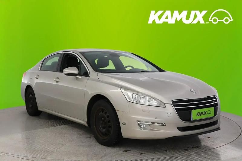 Hopea / harmaa Käytetty 2011 Peugeot 508 Active Sedan | 3 980 € (Hieman kallis) - Kuva 1/4