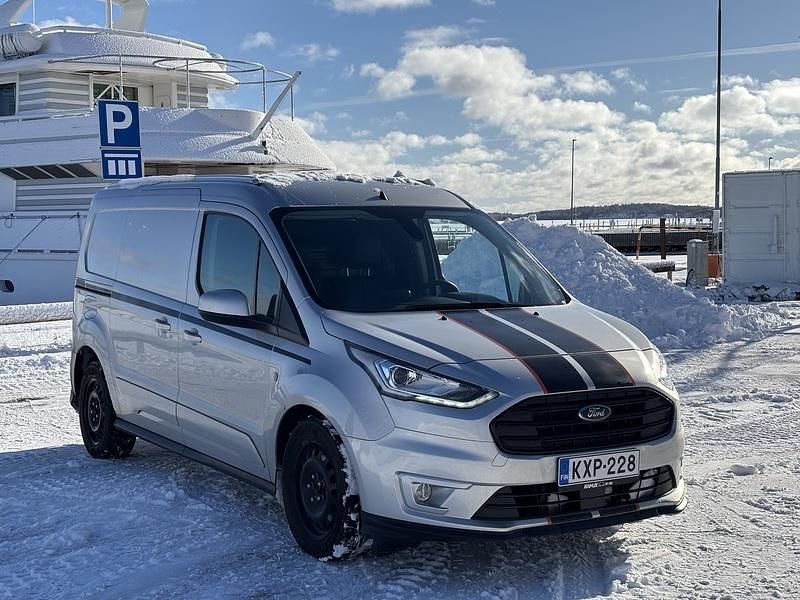 Käytetty Ford Transit Sport 120 HP (88 kW) 2022 Van