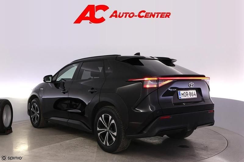 Käytetty Toyota bZ4X Edition 2022 Katumaasturi